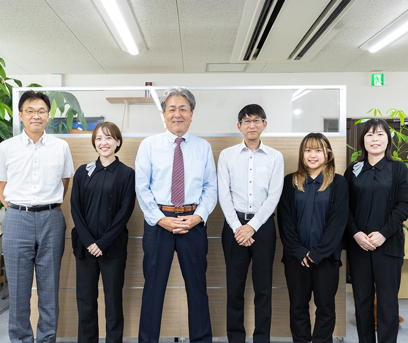 イメージ：社員集合